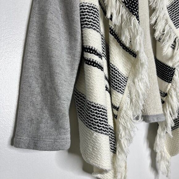 Dolan Anthropologie Gray Striped Open Front Fringe Sweater Size Small - Picture 4 of 9